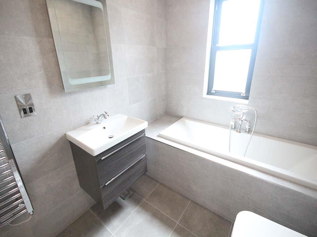 3 bedroom semi-detached house Let Agreed in Barnoldswick - IMG_6516.JPG
